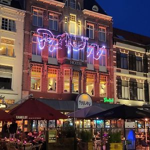 Hotel Karel